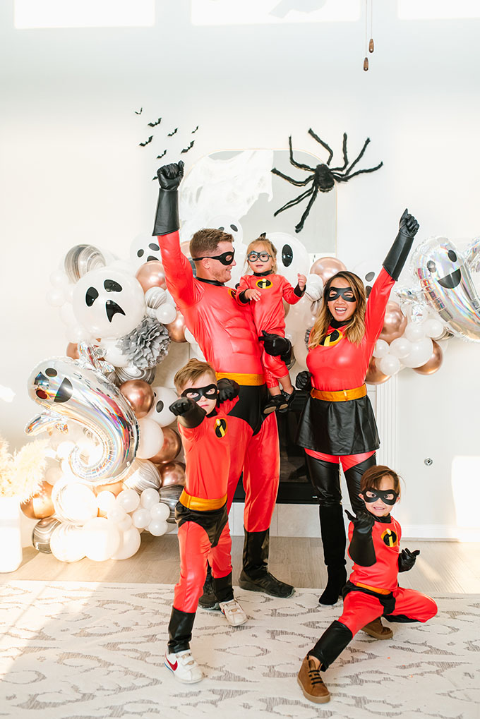 HOW TO HOST A FAMILY HALLOWEEN PARTY AT HOME + FAMILY COSTUME REVEAL…