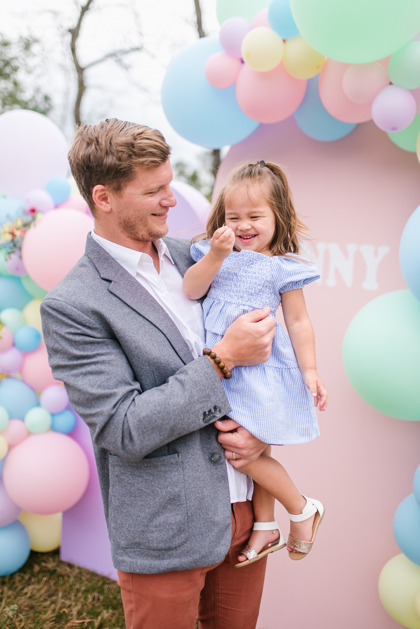 AFFORDABLE EASTER OUTFITS FOR THE ENTIRE FAMILY FROM OLD NAVY Annie Mescall