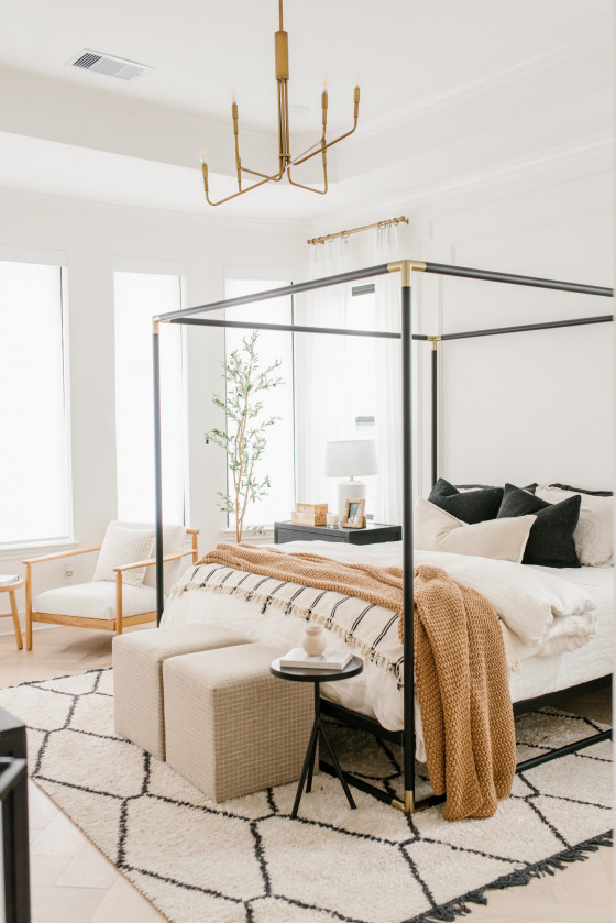HOW TO MAKE A MODERN BEDOOM FEEL LIGHT AND COZY
